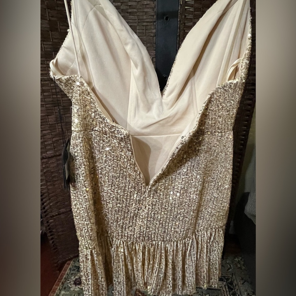 New MAC DUGGAL Gold Sequined Faux Wrap Ruffled Hem Mini Dress – Size 4 - Picture 5 of 10